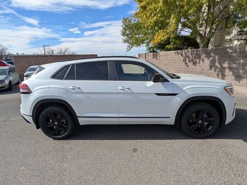 New 2026 Volkswagen Atlas Cross Sport SEL R-Line AWD/4WD image 3