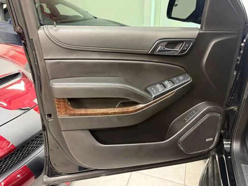 Used 2019 Chevrolet Tahoe LT image 16