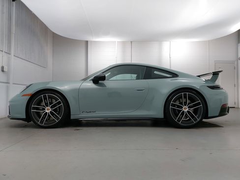 New 2026 Porsche 911 Carrera GTS image 2
