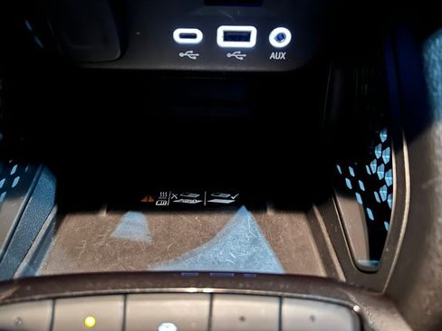 Used 2023 Chevrolet TrailBlazer RS w/ Sun and Liftgate Package image 30