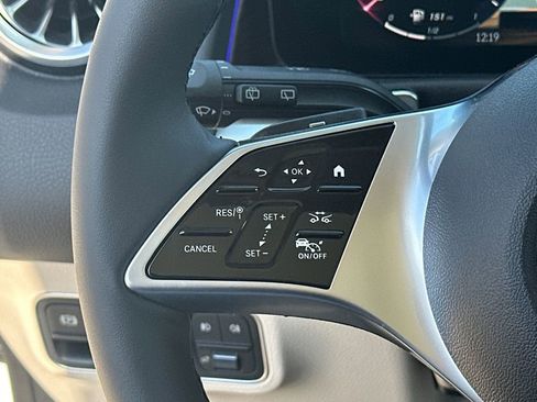 New 2026 Mercedes-Benz GLB 250 4MATIC image 27