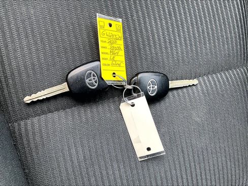 Used 2016 Toyota RAV4 LE FWD image 15