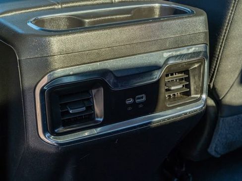 Used 2022 GMC Sierra 1500 Elevation image 37