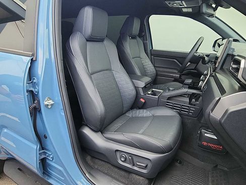 Used 2025 Toyota 4Runner TRD Sport Premium image 24