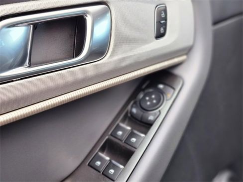 New 2026 Ford Explorer Active image 18
