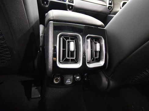 Certified 2023 Kia Sorento SX Prestige image 17