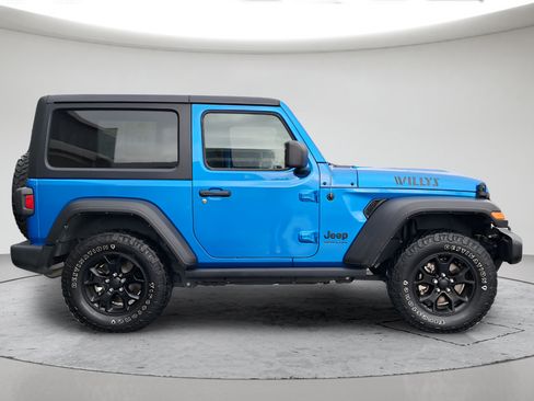 Used 2022 Jeep Wrangler Sport AWD/4WD image 6