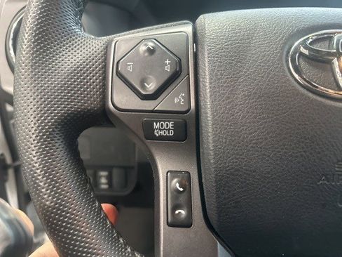 Used 2023 Toyota Tacoma TRD Off-Road image 16