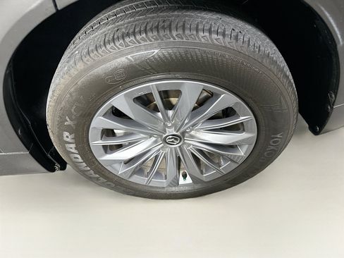 Used 2024 MAZDA CX-90 3.3 Turbo w/ Preferred Package image 11