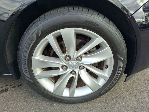 Used 2016 Buick Regal image 9