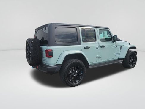 Used 2023 Jeep Wrangler Unlimited Sahara w/ Cold Weather Group image 6
