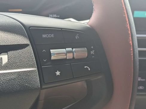 Used 2026 Kia Sportage SX FWD image 25