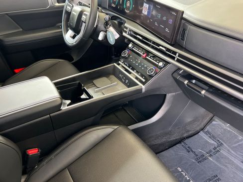 Used 2024 Hyundai Santa Fe SEL FWD image 17