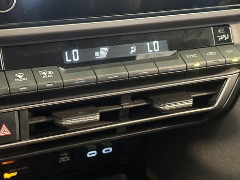 Used 2025 Toyota Camry LE FWD image 21