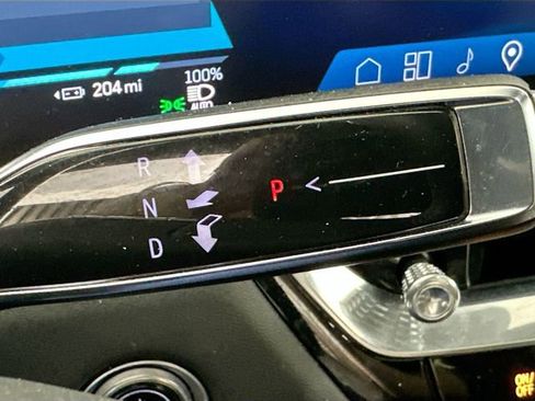 Used 2024 Cadillac Lyriq Tech AWD/4WD image 32