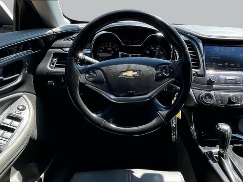Used 2016 Chevrolet Impala LT w/ Convenience Package FWD image 6