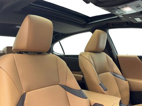 Used 2020 Lexus ES 350 w/ Premium Package image 44