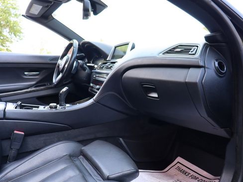 Used 2014 BMW 650i xDrive Convertible image 18