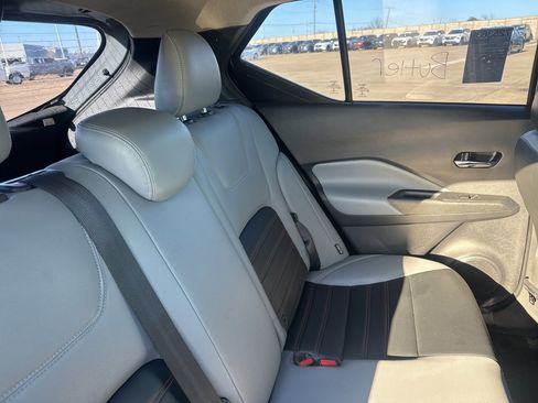Used 2023 Nissan Kicks SR w/ SR Premium Package image 17