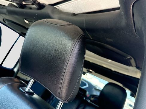 Used 2023 Jeep Wrangler Unlimited Sahara w/ Cold Weather Group AWD/4WD image 20