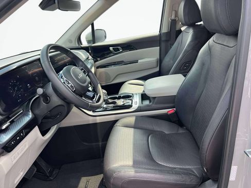 Certified 2024 Kia Carnival SX Prestige FWD image 15
