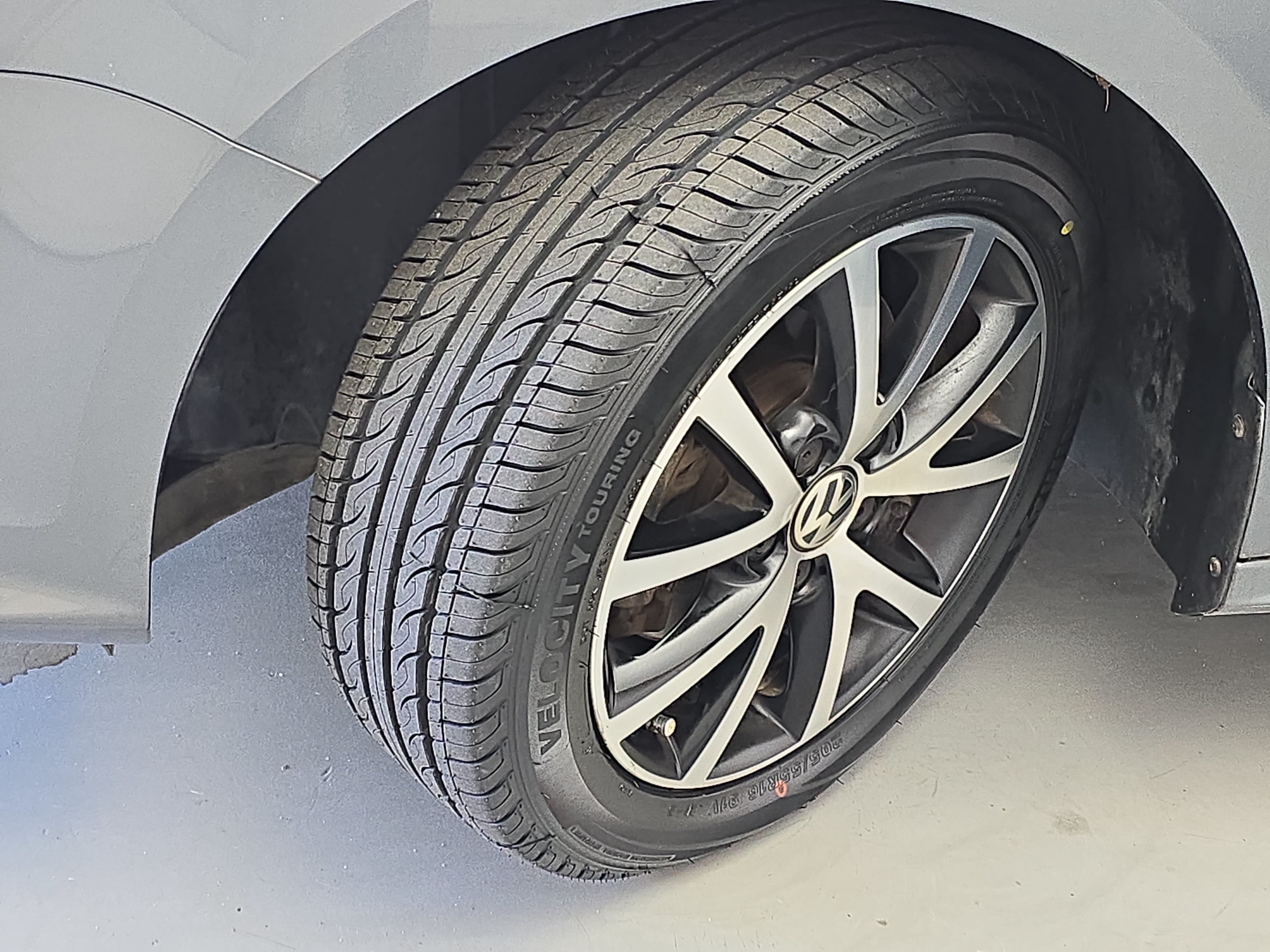 Used 2017 Volkswagen Jetta SE FWD image 32