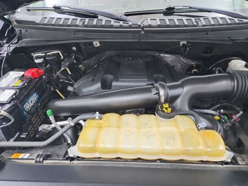 Used 2019 Ford Expedition Max XLT RWD image 18