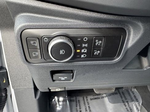 Used 2025 Ford Bronco Badlands image 13