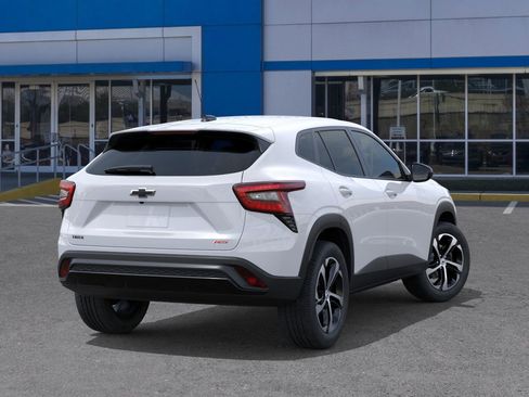 New 2026 Chevrolet Trax RS w/ Driver Confidence Package image 4