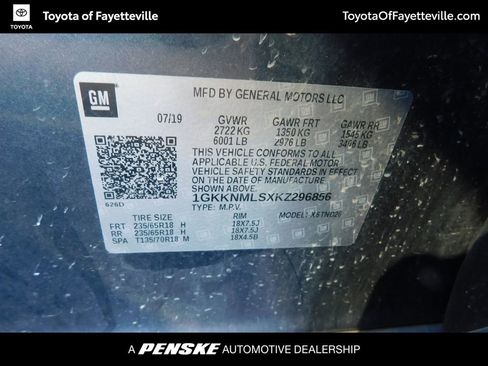 Used 2019 GMC Acadia SLT image 12