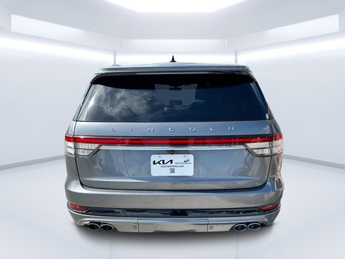 Used 2022 Lincoln Aviator Grand Touring w/ Elements Package Plus AWD/4WD image 6
