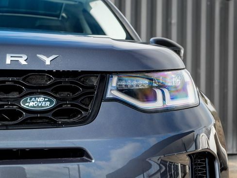 Used 2025 Land Rover Discovery Sport S image 6