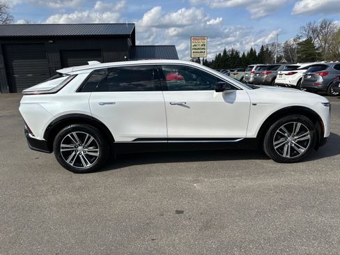 Used 2024 Cadillac Lyriq Luxury w/ LPO, Floor Liner Package image 6