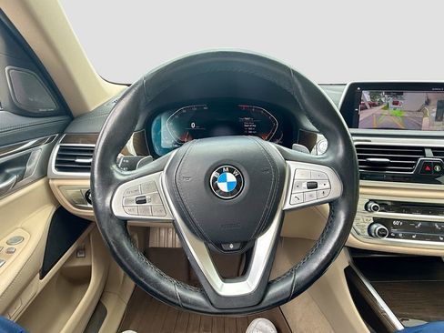 Used 2020 BMW 740i w/ Cold Weather Package RWD image 12