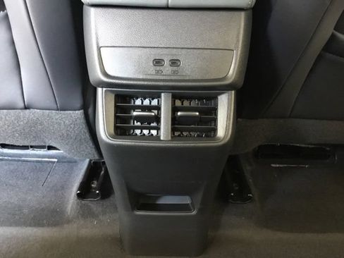 New 2027 GMC Terrain AT4 w/ Technology Package II AWD/4WD image 43