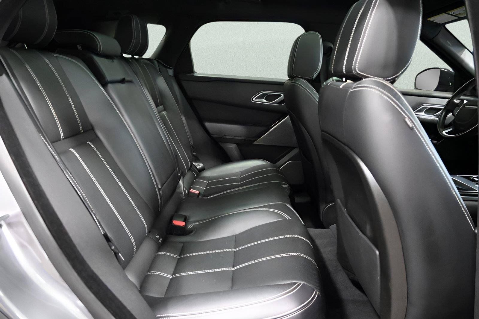Used 2020 Land Rover Range Rover Velar R-Dynamic S AWD/4WD image 19