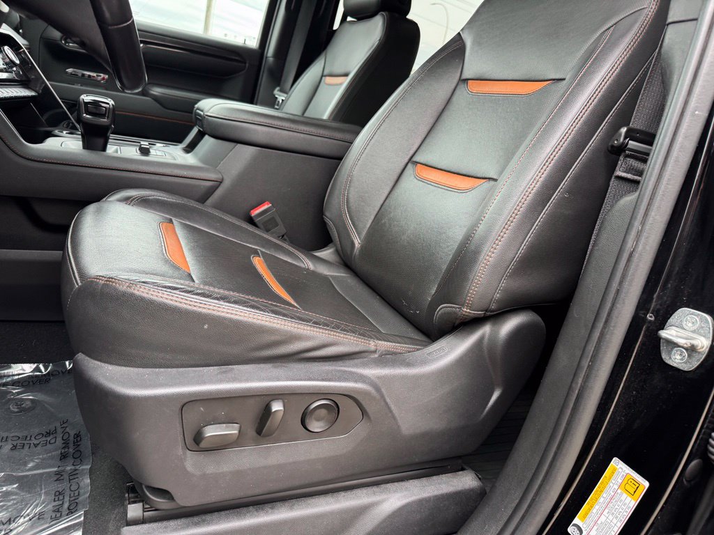 Used 2023 GMC Sierra 1500 AT4 w/ AT4 Premium Package AWD/4WD image 6