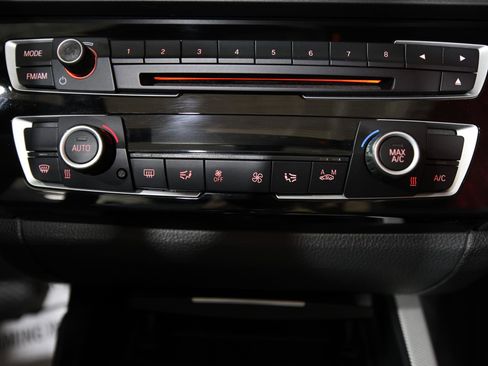 Used 2015 BMW M235i Convertible image 22