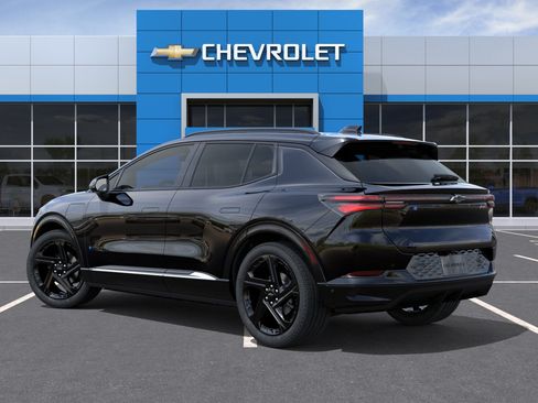 Used 2024 Chevrolet Equinox EV RS FWD image 3