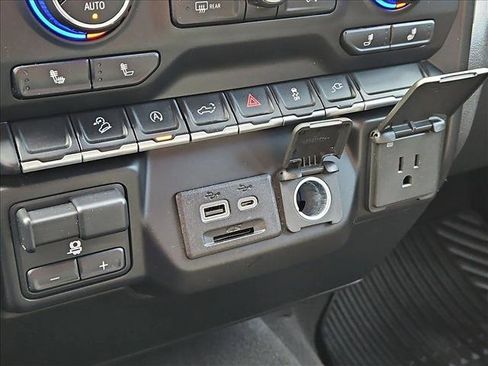 Used 2020 Chevrolet Silverado 1500 LT w/ Texas Edition image 12