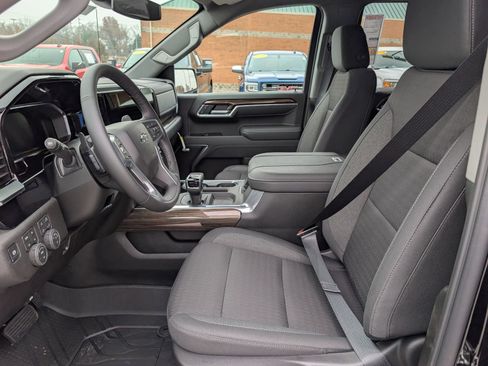 New 2026 Chevrolet Silverado 1500 RST w/ Dark Appearance Package image 13