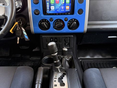 Used 2007 Toyota FJ Cruiser 4WD image 25