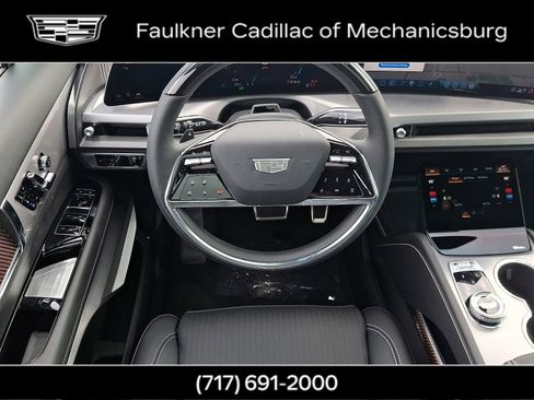 New 2026 Cadillac Vistiq Sport w/ LPO, Floor Liner Package AWD/4WD image 14