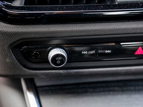 New 2026 BMW 330i xDrive Sedan w/ Premium Package image 17