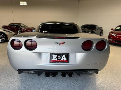 Used 2008 Chevrolet Corvette Coupe w/ Z51 Performance Package RWD image 11