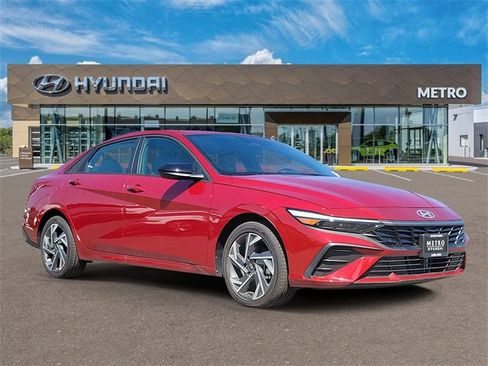 New 2025 Hyundai Elantra SEL image 1