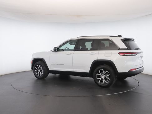 Used 2023 Jeep Grand Cherokee Limited w/ Trailer Tow Prep Group (B) image 23