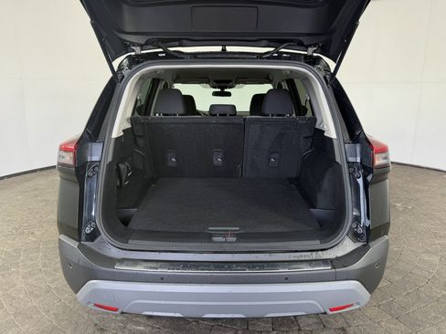 Used 2023 Nissan Rogue SV AWD/4WD image 7