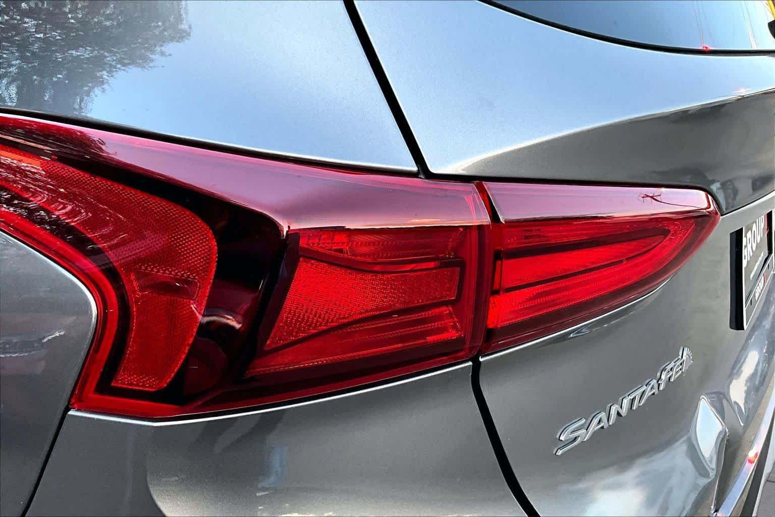 Used 2019 Hyundai Santa Fe SEL FWD image 27