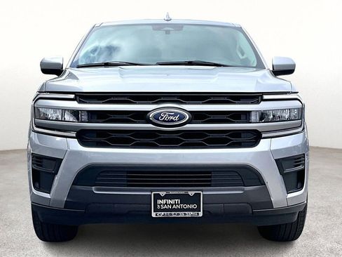 Used 2024 Ford Expedition Max XLT image 6